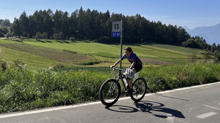 Cyklistika jako cesta k vysněné postavě: Jak efektivně pálit tuky a v čem se liší tělo muže a ženy?