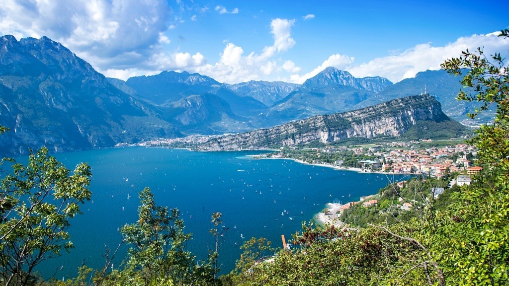 Jezero Garda a okolí: Kompletní průvodce pro bikery a cestovatele